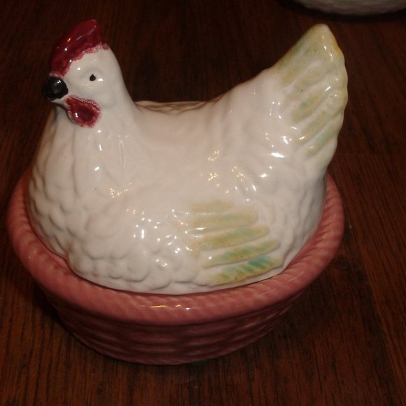 Portugal hen chicken on nest basket candy dish - Picture 1 of 1